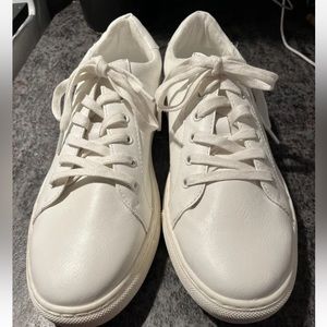 Banana Republic white leather sneakers mens 10.